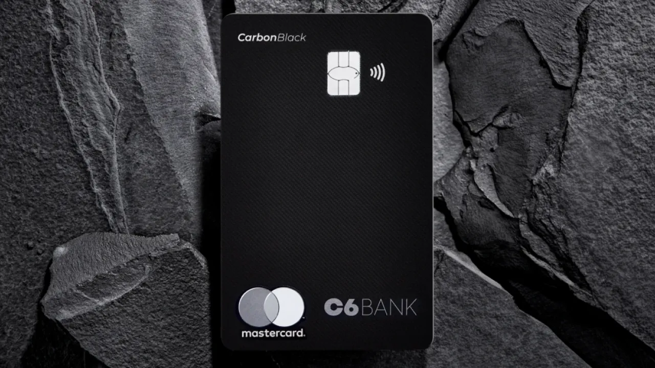 Cartão C6 Carbon Mastercard Black